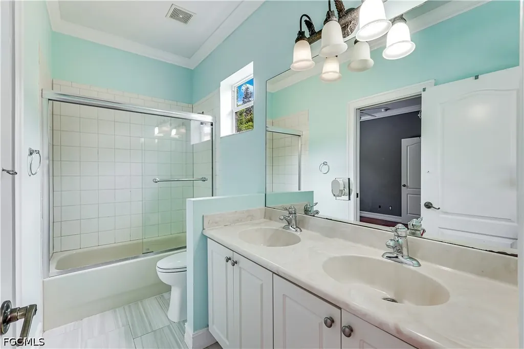 10253 S Silver Palm Drive Estero FL 33928