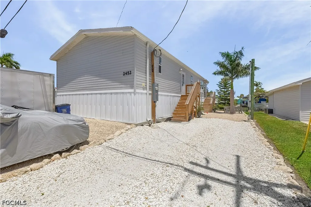 2452 York Road St. James City FL 33956