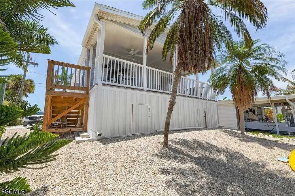 2452 York Road St. James City FL 33956