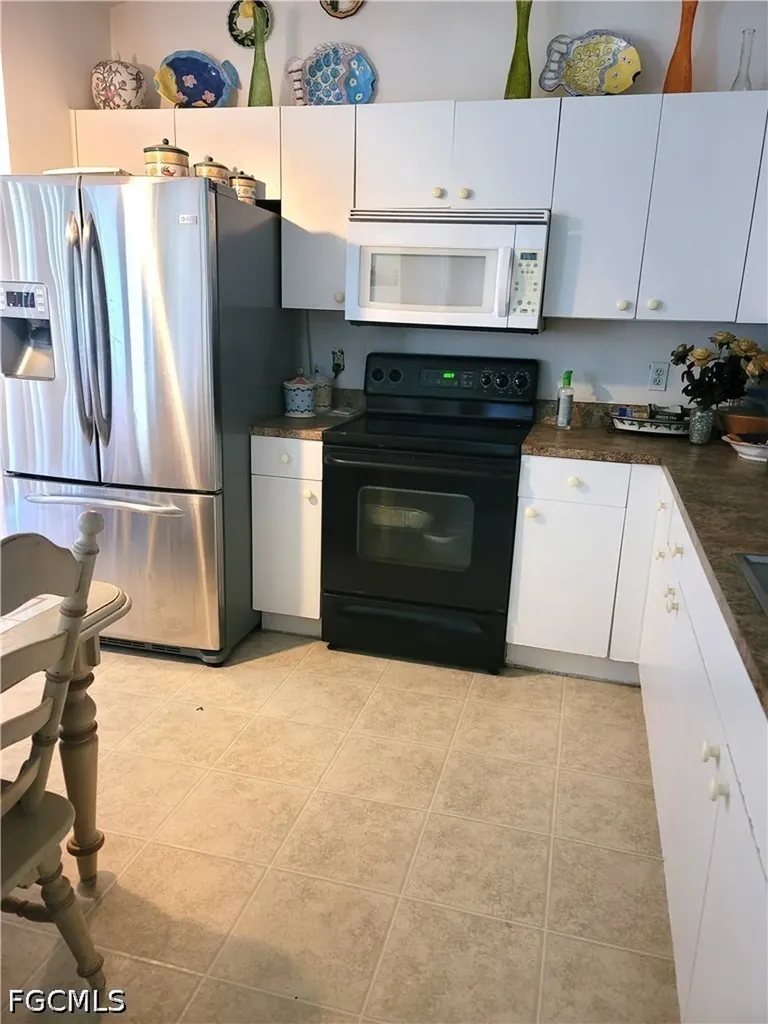 313 SW 14th Place Cape Coral FL 33991