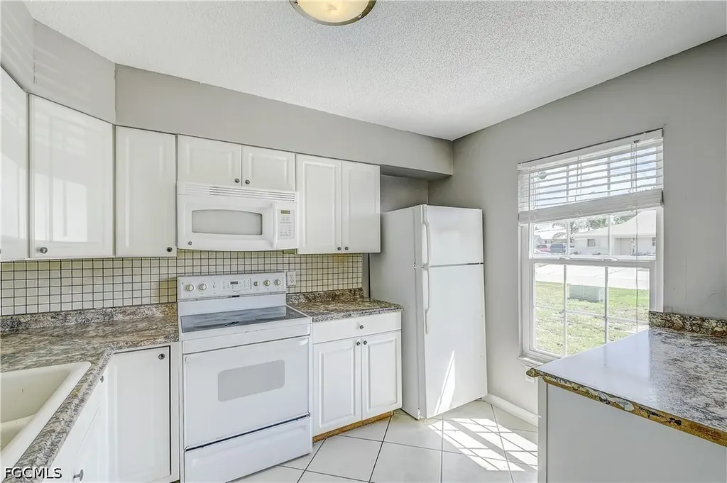 17524 Dumont Drive Fort Myers FL 33967