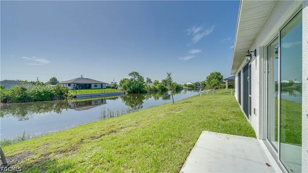 1509 NW 3rd Place Cape Coral FL 33993