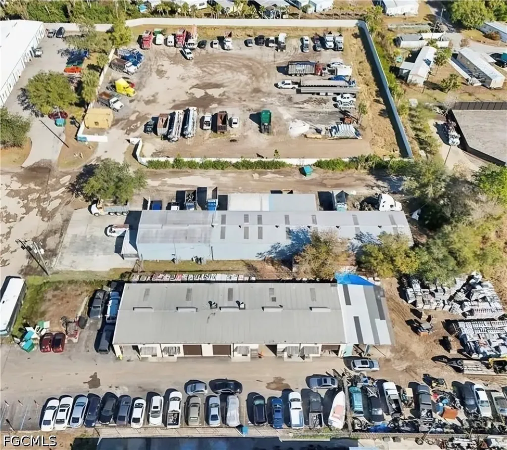 7521 Aluminum Road North Fort Myers FL 33903