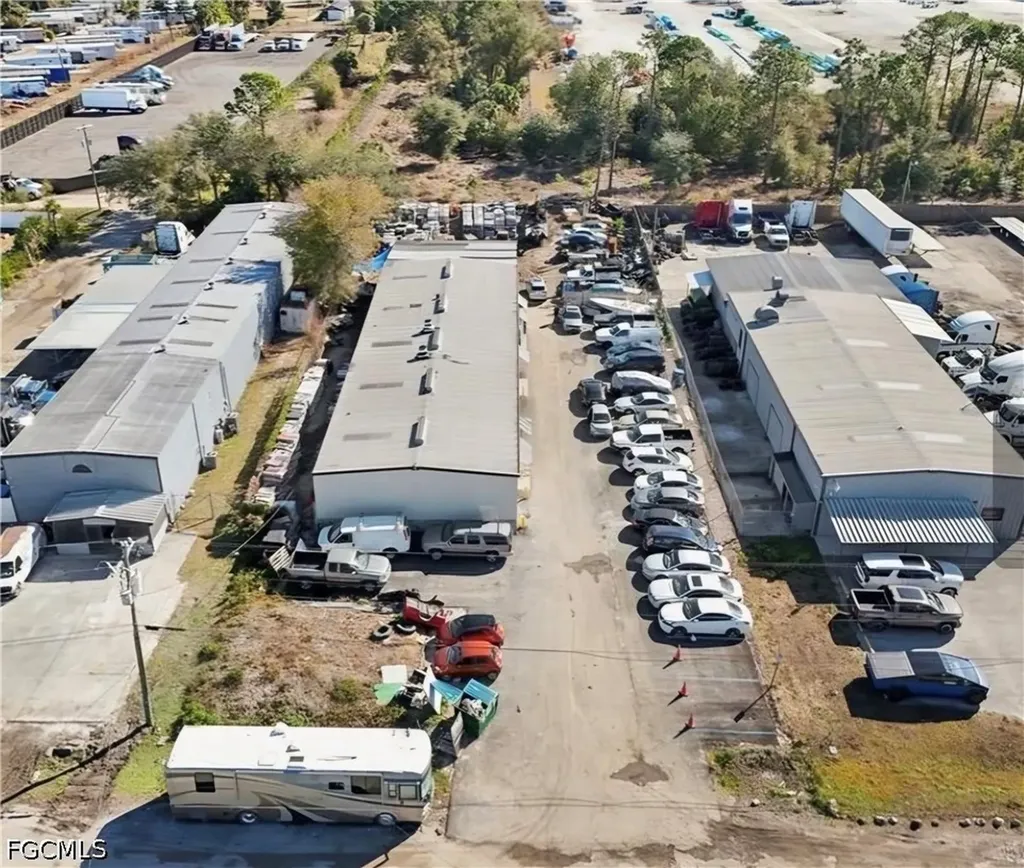 7521 Aluminum Road North Fort Myers FL 33903