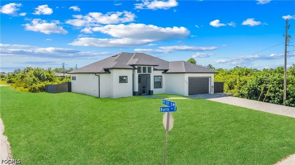 1606 Beth Avenue S Lehigh Acres FL 33976