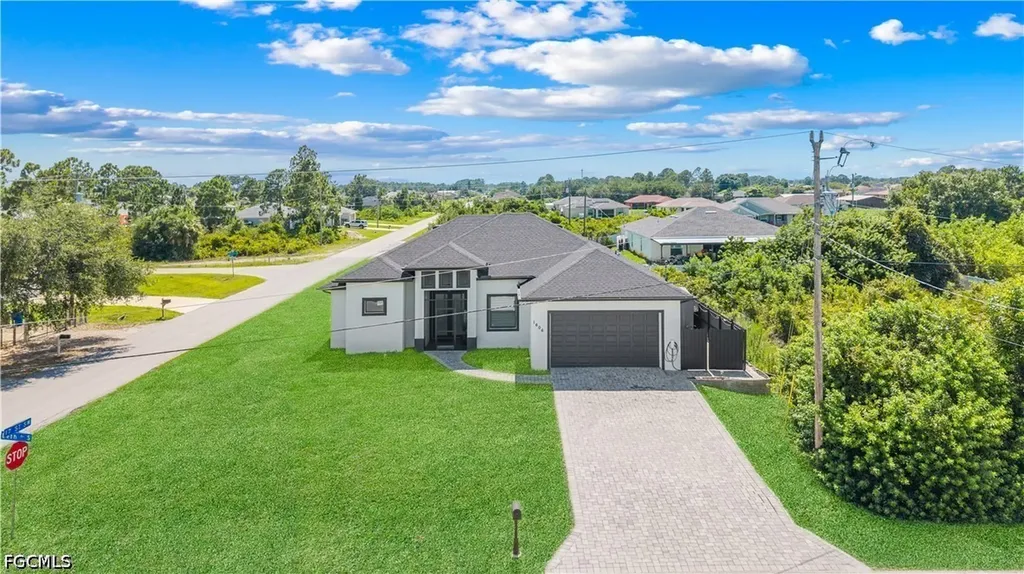 1606 Beth Avenue S Lehigh Acres FL 33976