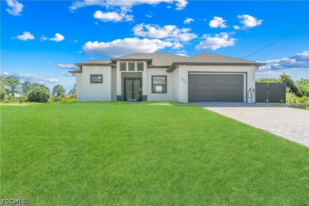 1606 Beth Avenue S Lehigh Acres FL 33976