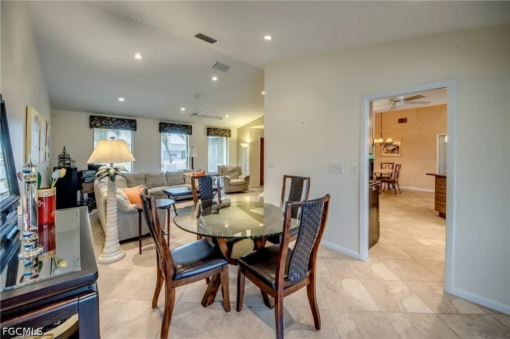 715 SE 33rd Terrace Cape Coral FL 33904