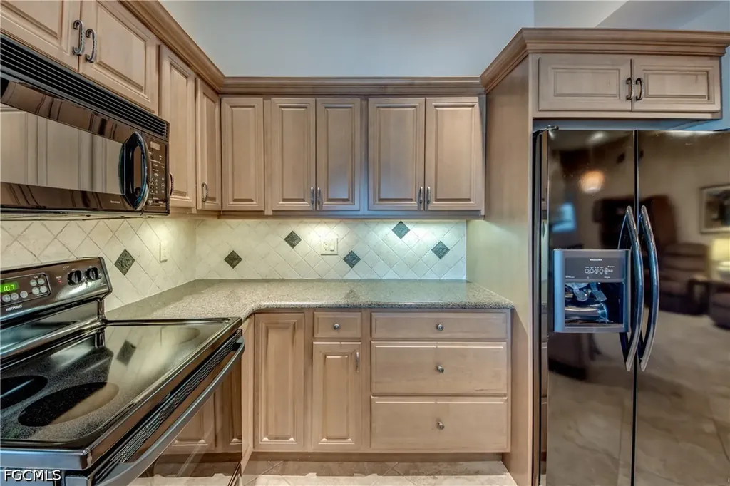 715 SE 33rd Terrace Cape Coral FL 33904
