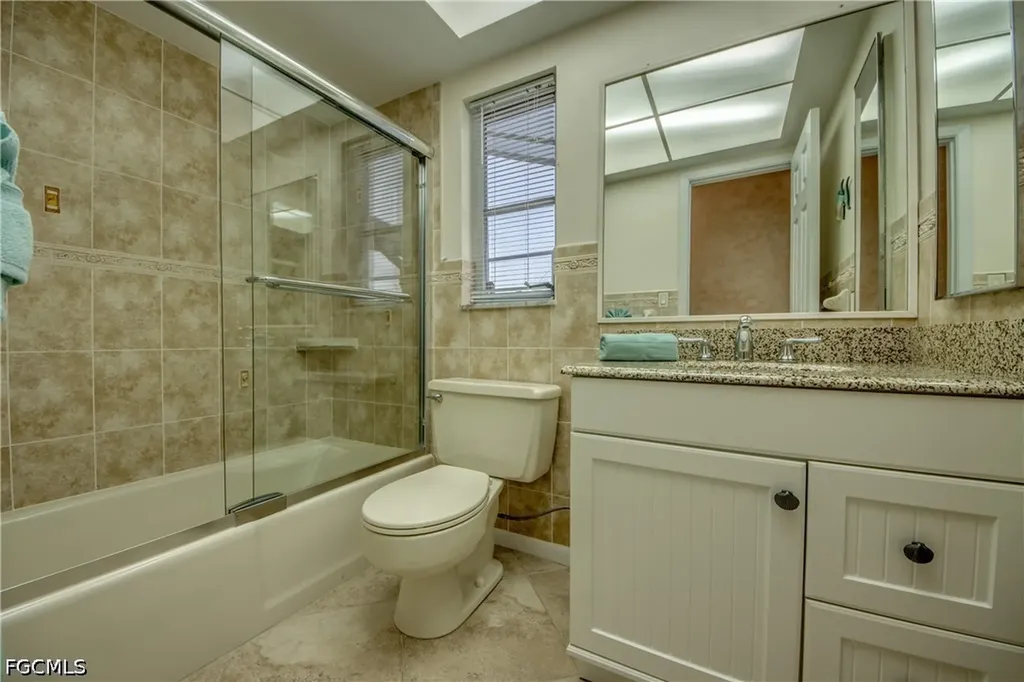 715 SE 33rd Terrace Cape Coral FL 33904