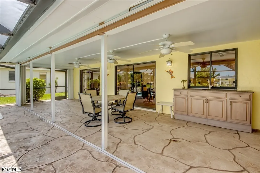 715 SE 33rd Terrace Cape Coral FL 33904
