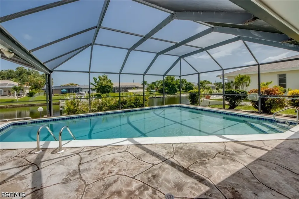 715 SE 33rd Terrace Cape Coral FL 33904