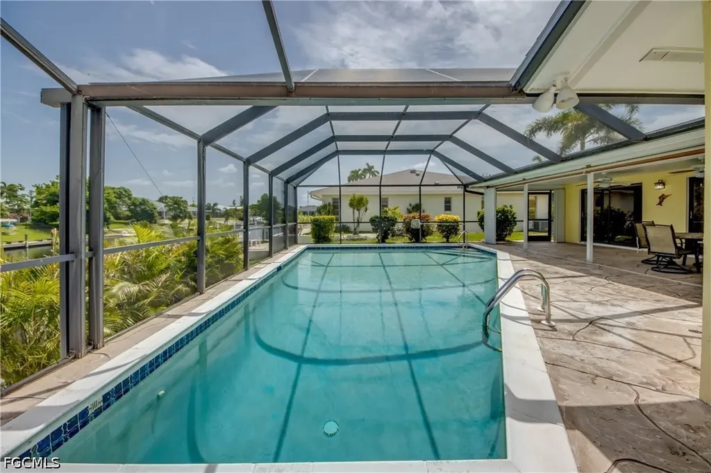 715 SE 33rd Terrace Cape Coral FL 33904