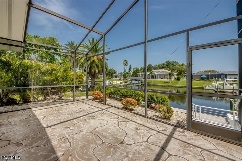 715 SE 33rd Terrace Cape Coral FL 33904