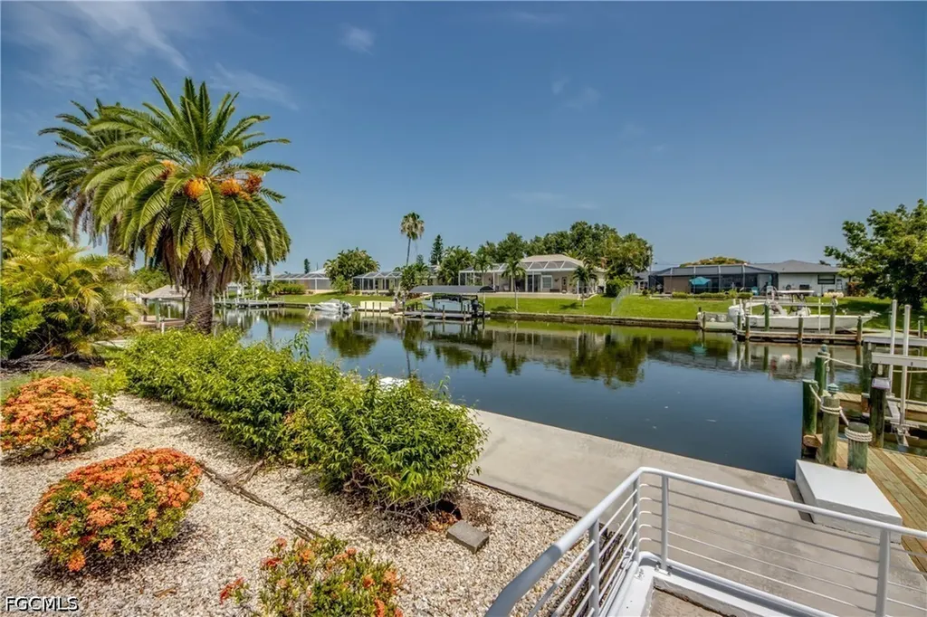 715 SE 33rd Terrace Cape Coral FL 33904