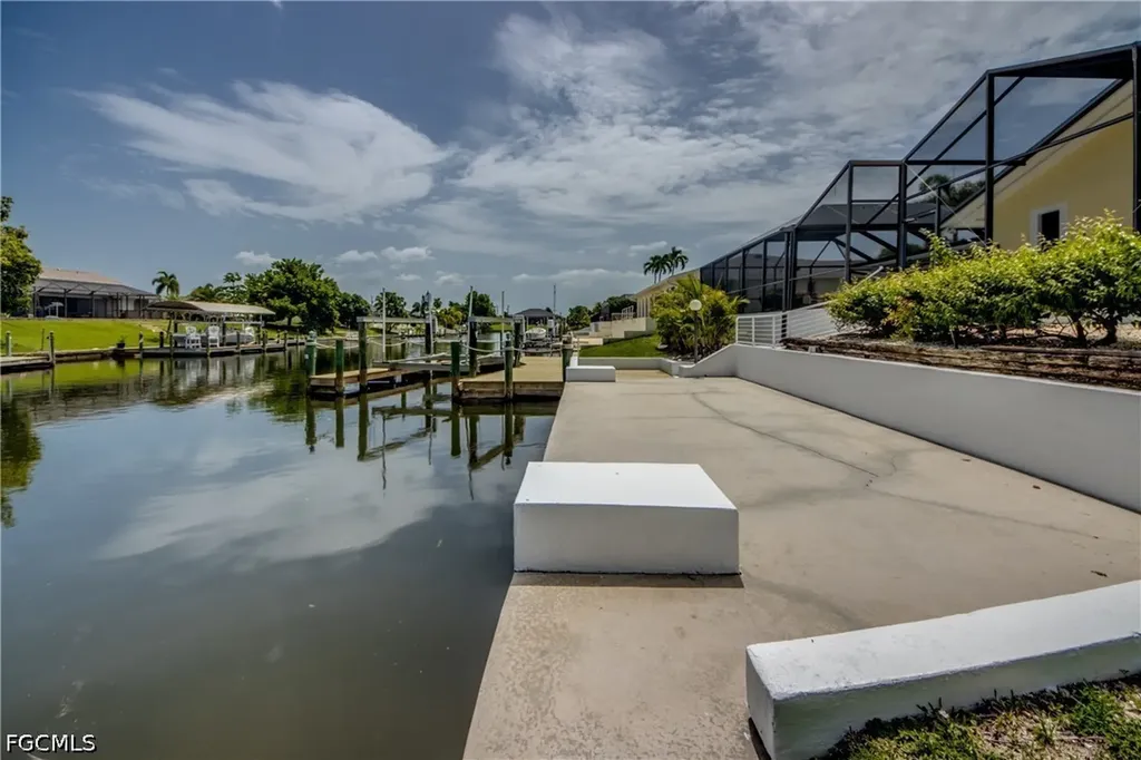 715 SE 33rd Terrace Cape Coral FL 33904