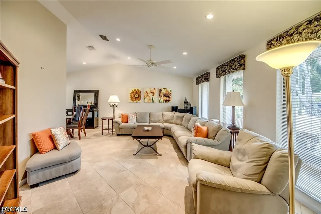 715 SE 33rd Terrace Cape Coral FL 33904