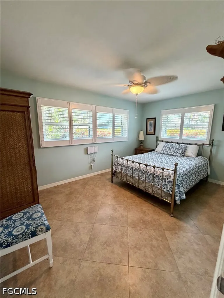 1122 El Dorado Parkway E Cape Coral FL 33904