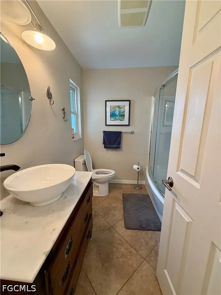 1122 El Dorado Parkway E Cape Coral FL 33904