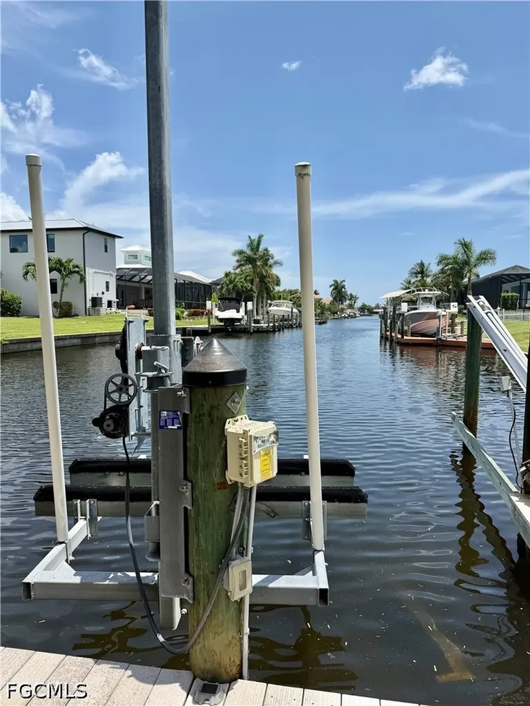 1122 El Dorado Parkway E Cape Coral FL 33904