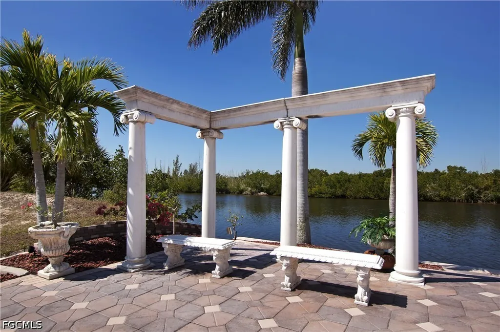 4323 NW 24th Terrace Cape Coral FL 33993