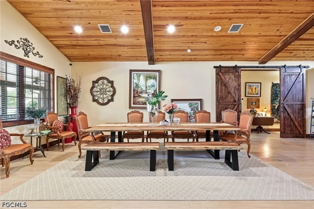 842 Hunting Club Avenue Clewiston FL 33440