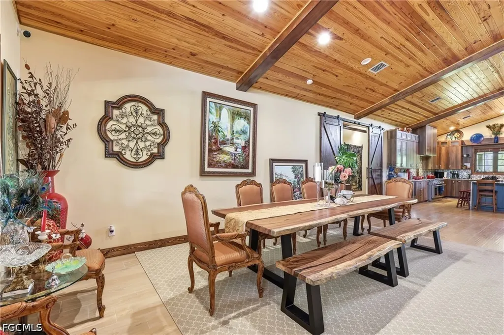 842 Hunting Club Avenue Clewiston FL 33440