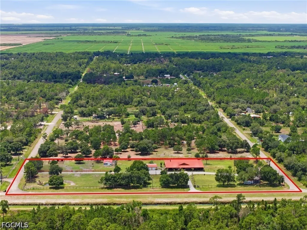 842 Hunting Club Avenue Clewiston FL 33440