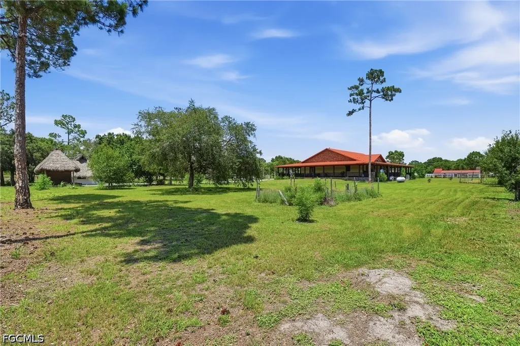 842 Hunting Club Avenue Clewiston FL 33440