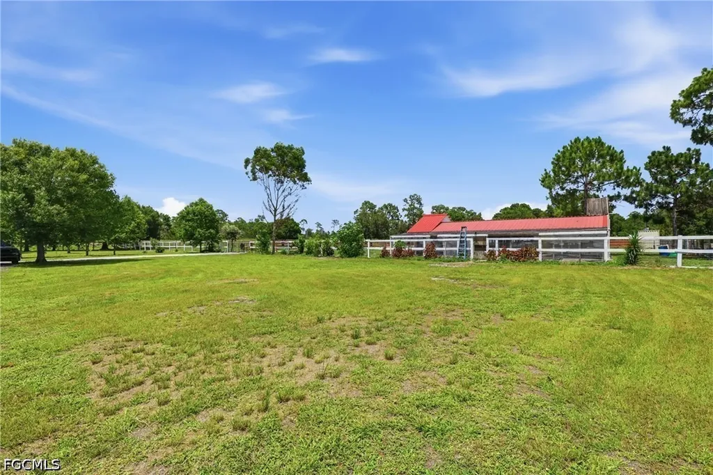 842 Hunting Club Avenue Clewiston FL 33440