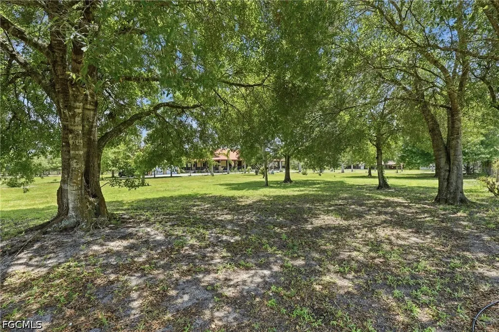 842 Hunting Club Avenue Clewiston FL 33440