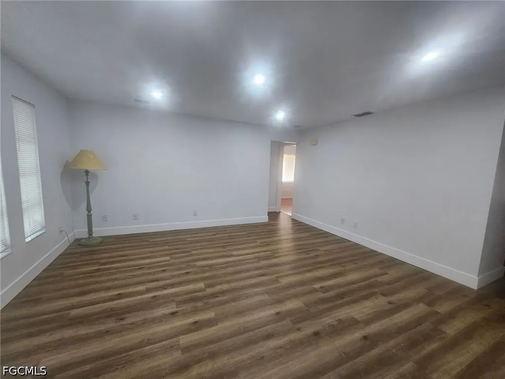 5989 Hillyer Court W North Fort Myers FL 33903