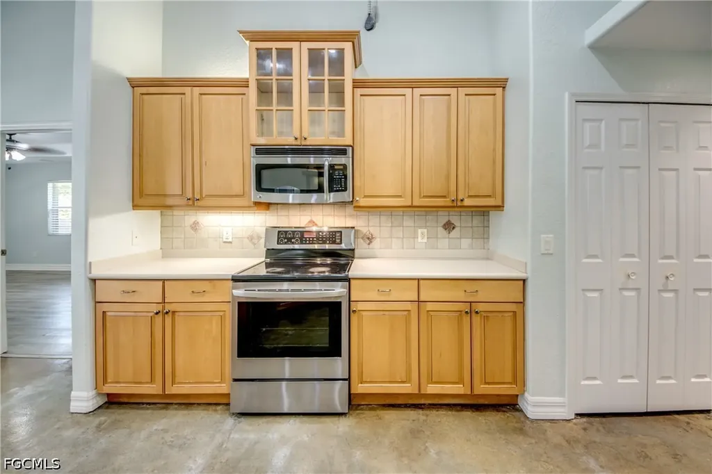 2511 NW 29th Terrace Cape Coral FL 33993