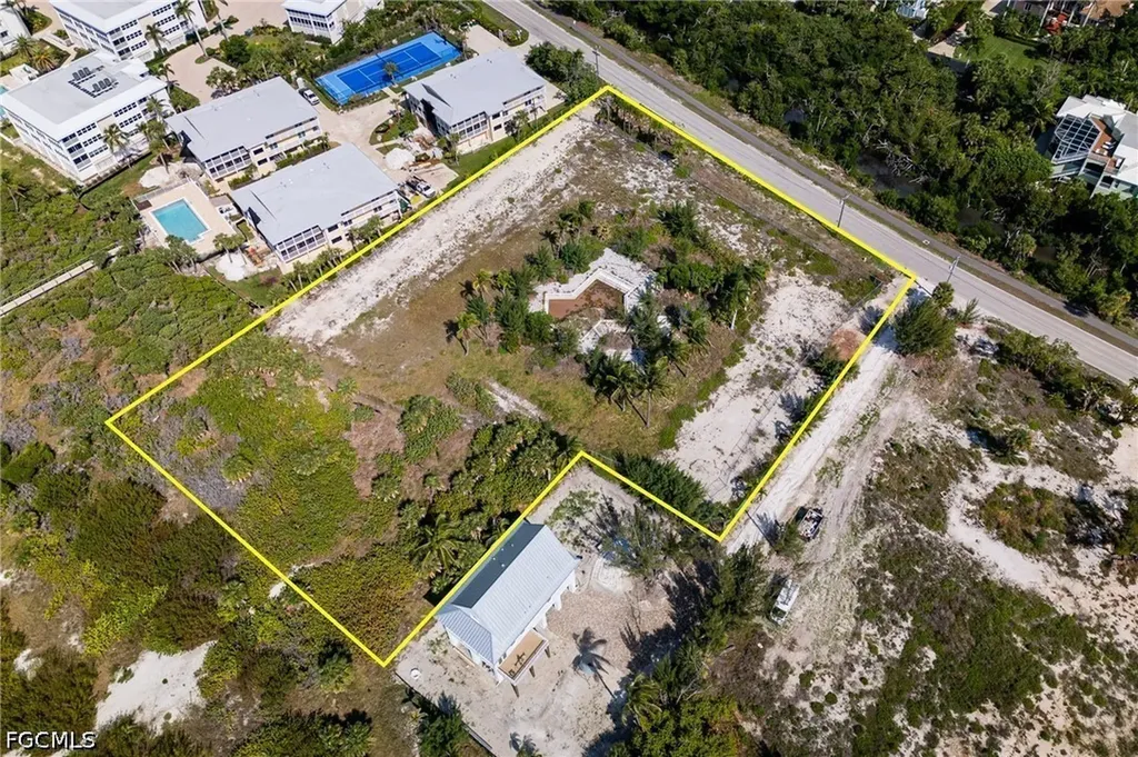 555 E Gulf Drive Sanibel FL 33957