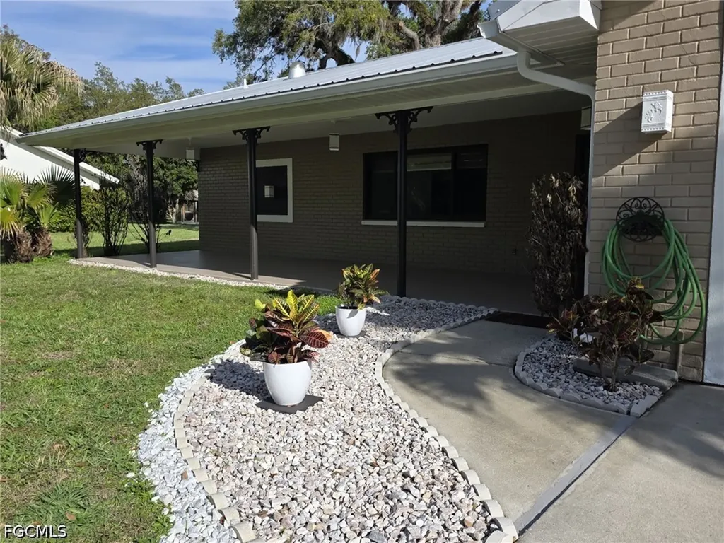 1250 Riverbend Drive Labelle FL 33935
