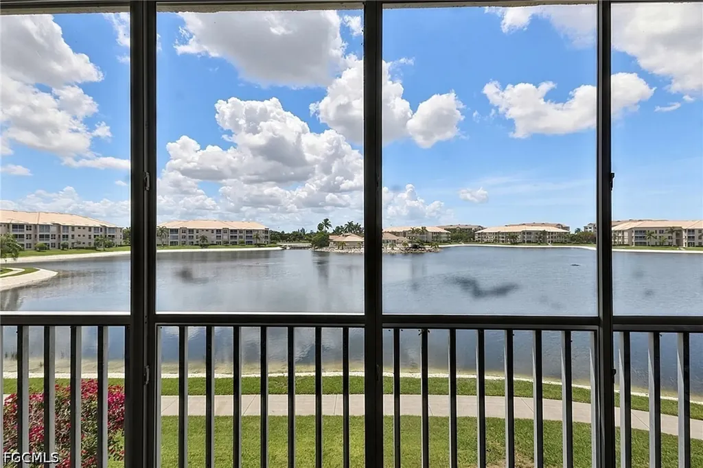 9180 Southmont Cove Fort Myers FL 33908