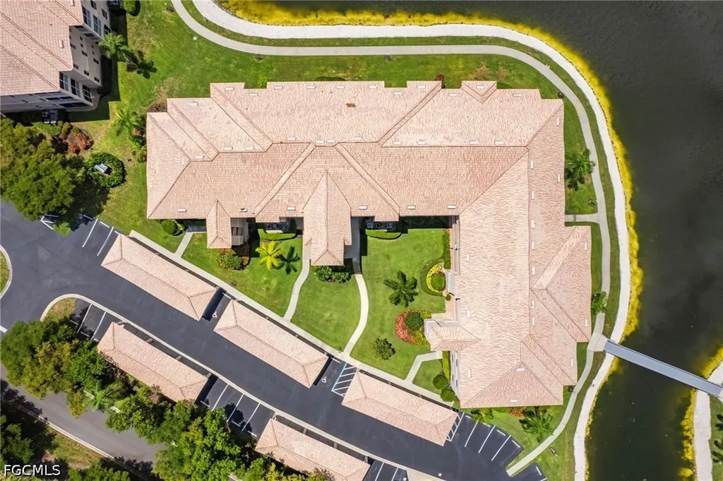 9180 Southmont Cove Fort Myers FL 33908