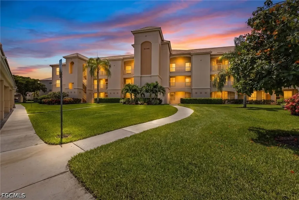 9180 Southmont Cove Fort Myers FL 33908