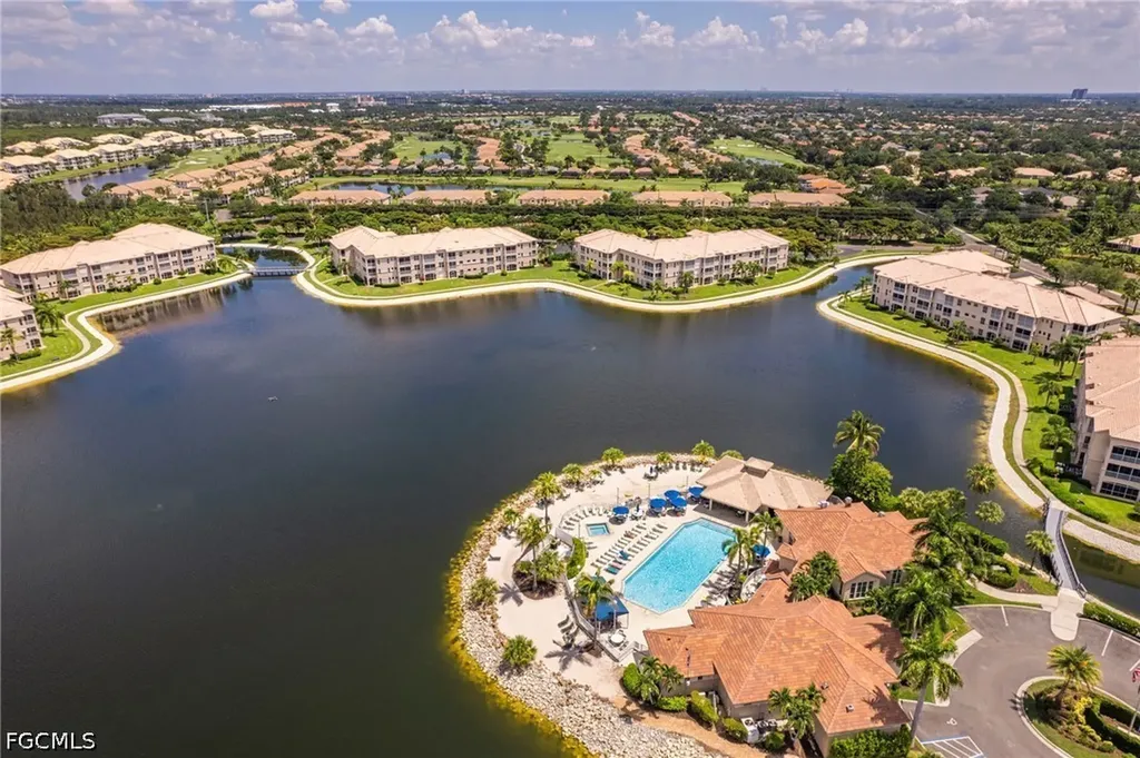 9180 Southmont Cove Fort Myers FL 33908