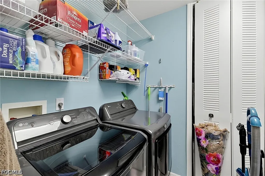 9180 Southmont Cove Fort Myers FL 33908