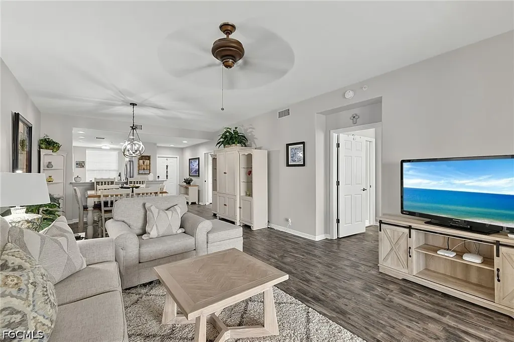 9180 Southmont Cove Fort Myers FL 33908