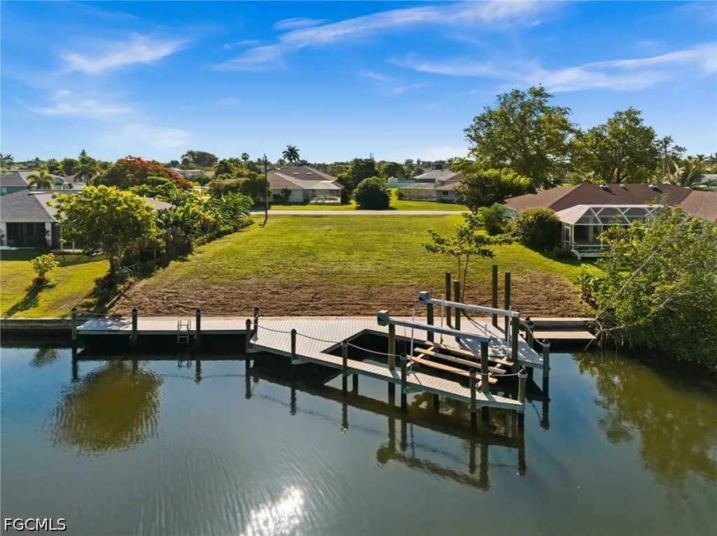 3022 SE 6th Avenue Cape Coral FL 33904