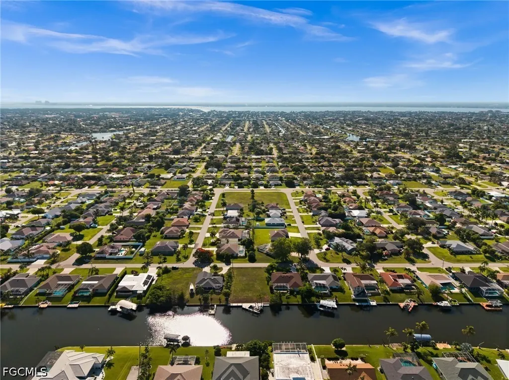 3022 SE 6th Avenue Cape Coral FL 33904
