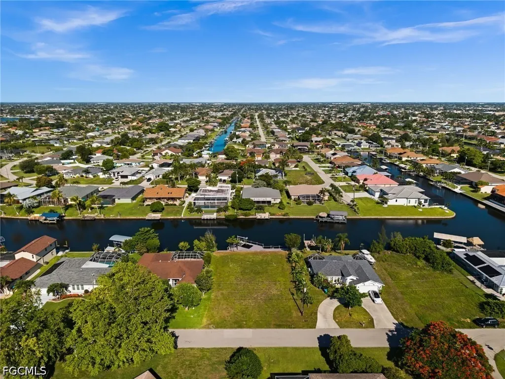 3022 SE 6th Avenue Cape Coral FL 33904