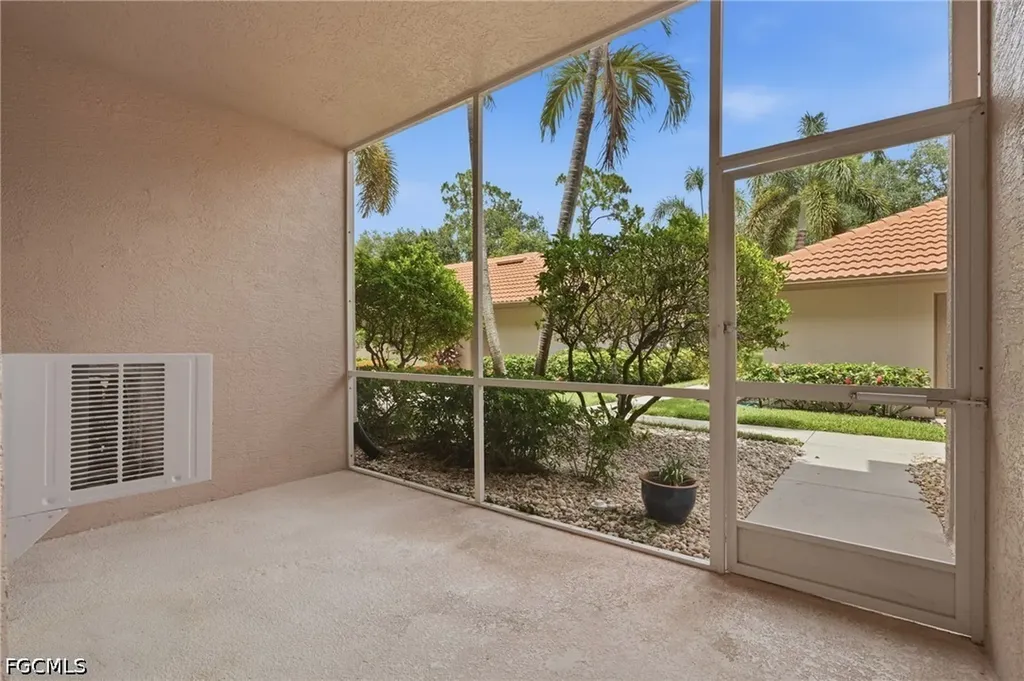 8045 Tiger Cove Naples FL 34113