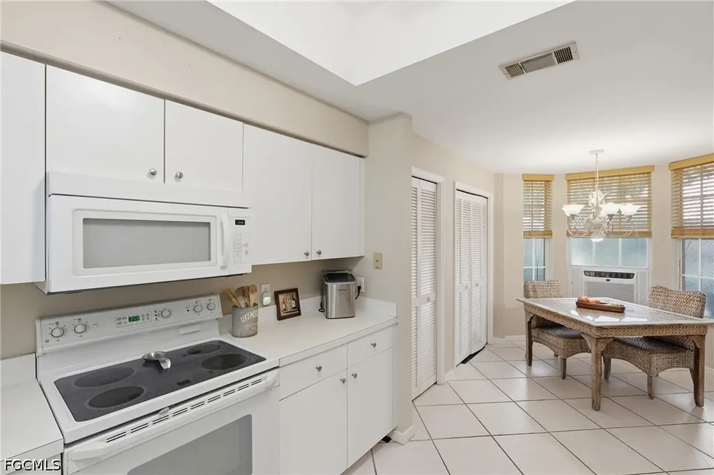 8045 Tiger Cove Naples FL 34113