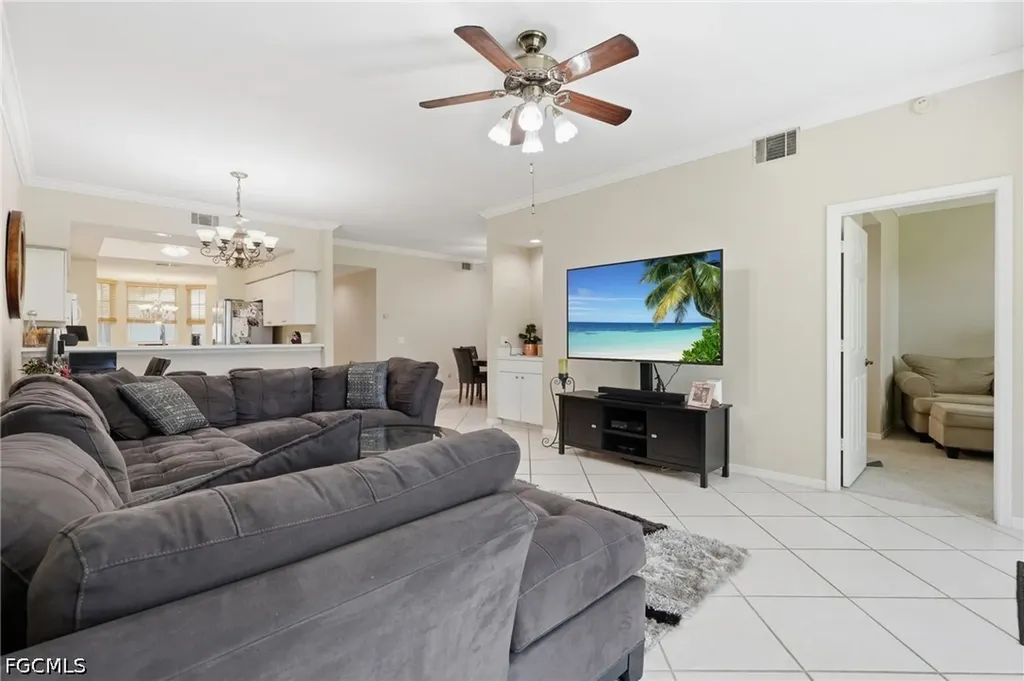 8045 Tiger Cove Naples FL 34113