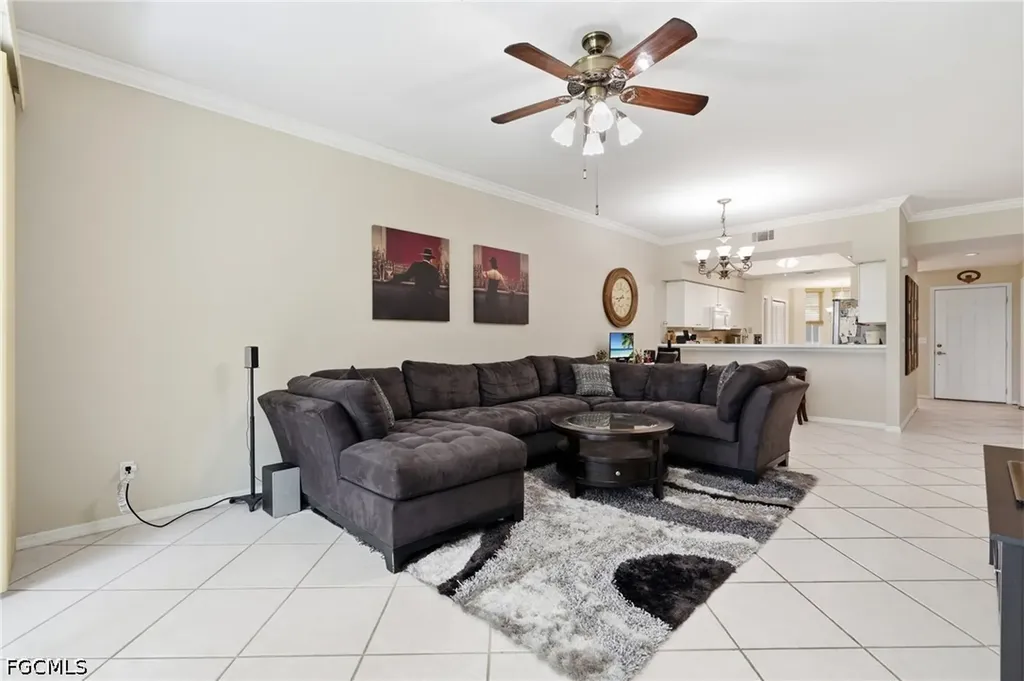 8045 Tiger Cove Naples FL 34113