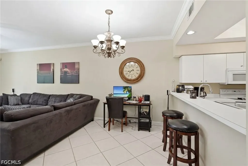 8045 Tiger Cove Naples FL 34113