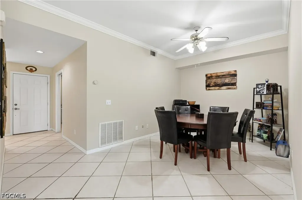 8045 Tiger Cove Naples FL 34113